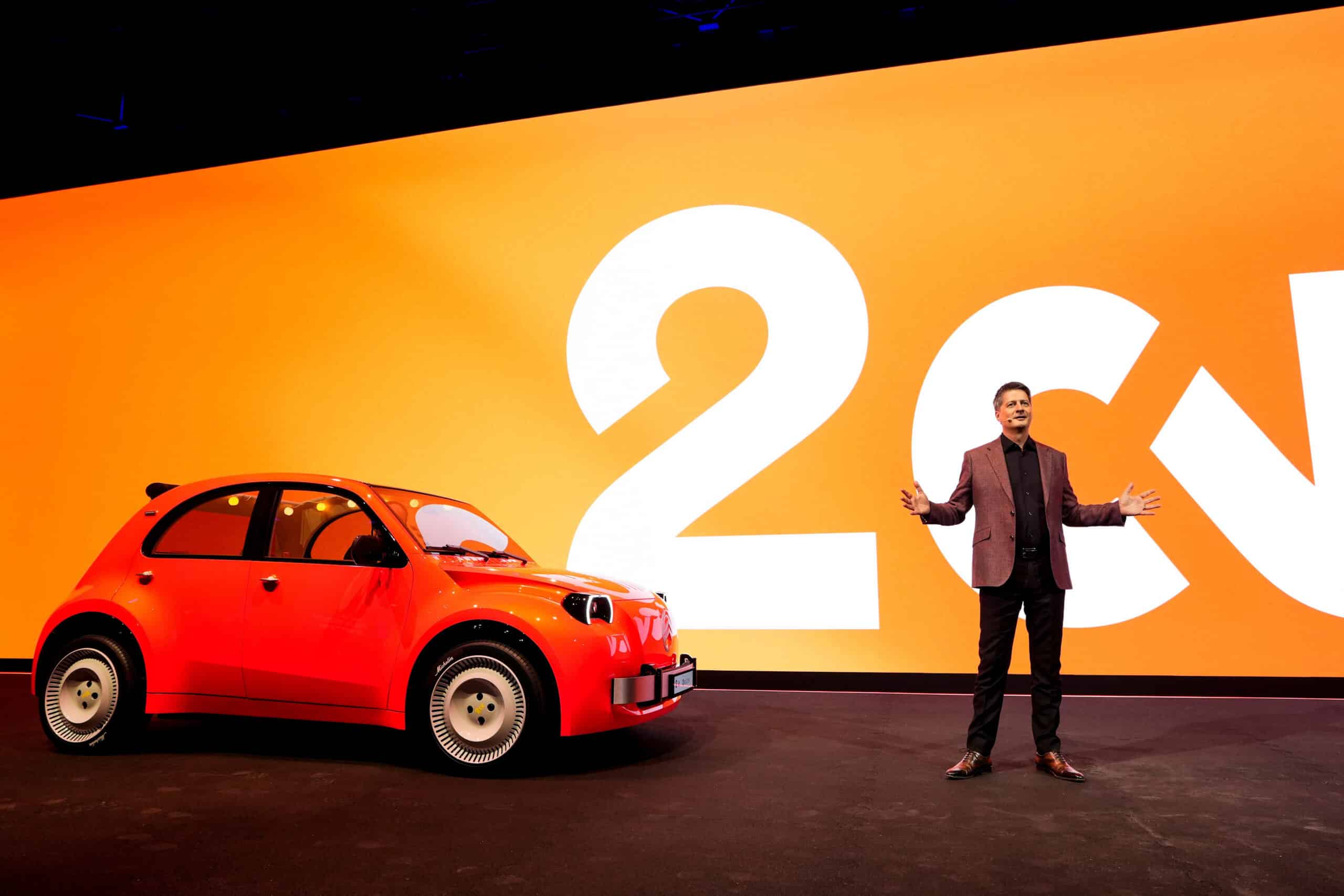 Mondial de l’Auto : Twingo, 2CV… ces voitures « françaises » qui ne le sont plus tout à fait