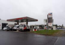 Hausse du carburant : chèques, primes et « grands rouleurs », qui touche quoi à la pompe ? L'Etat a annoncé un certain nombre d'aides pour lutter contre la hausse des prix du carburant.