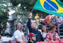 Brésil: Lula tente un vaste achat de votes