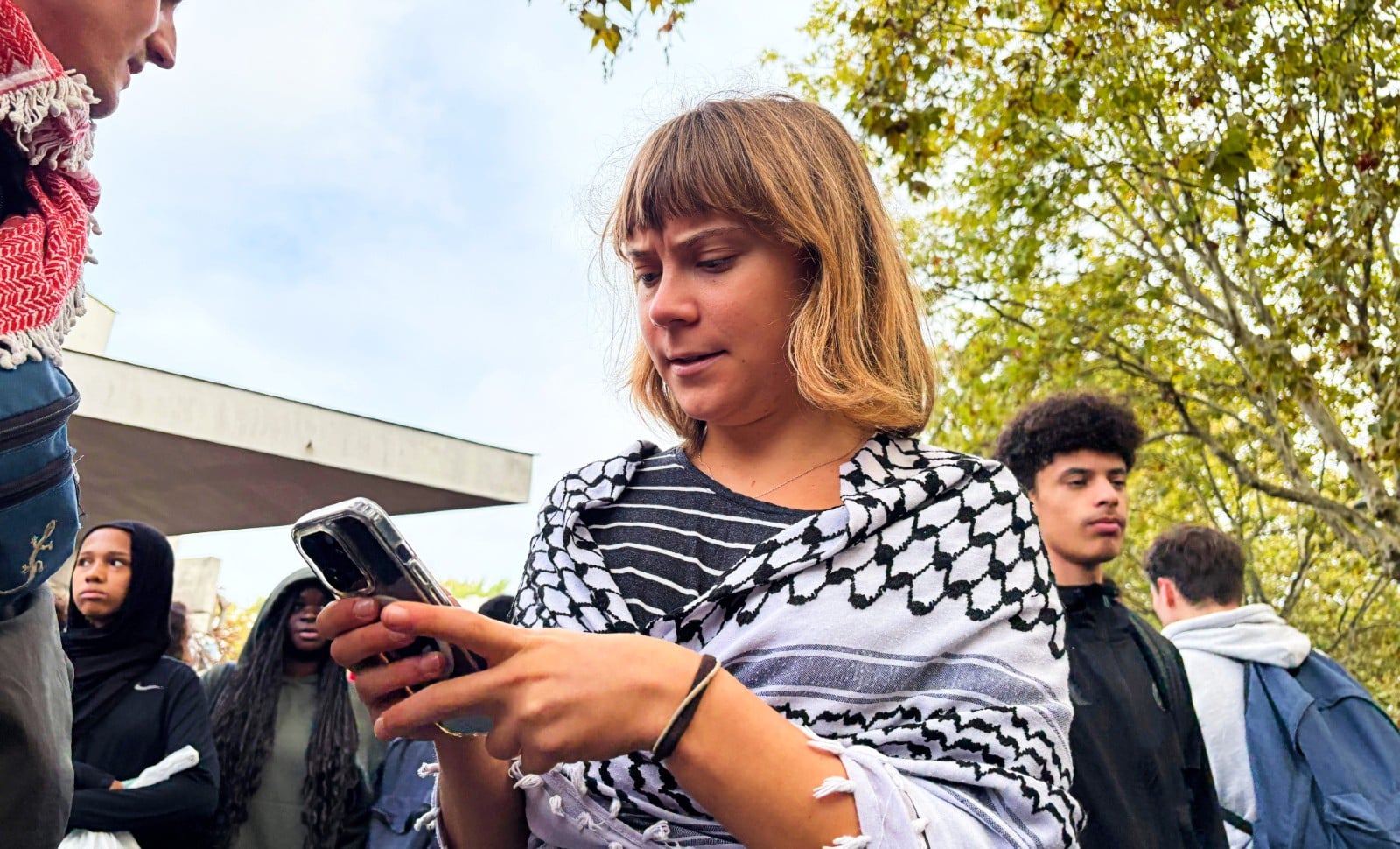Le keffieh de Greta au lycée